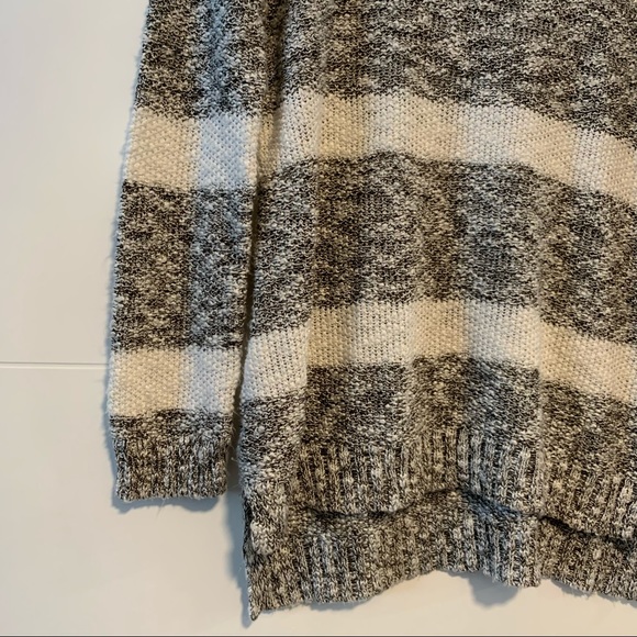 Pink Rose | Knit Striped Sweater - Picture 4 of 16